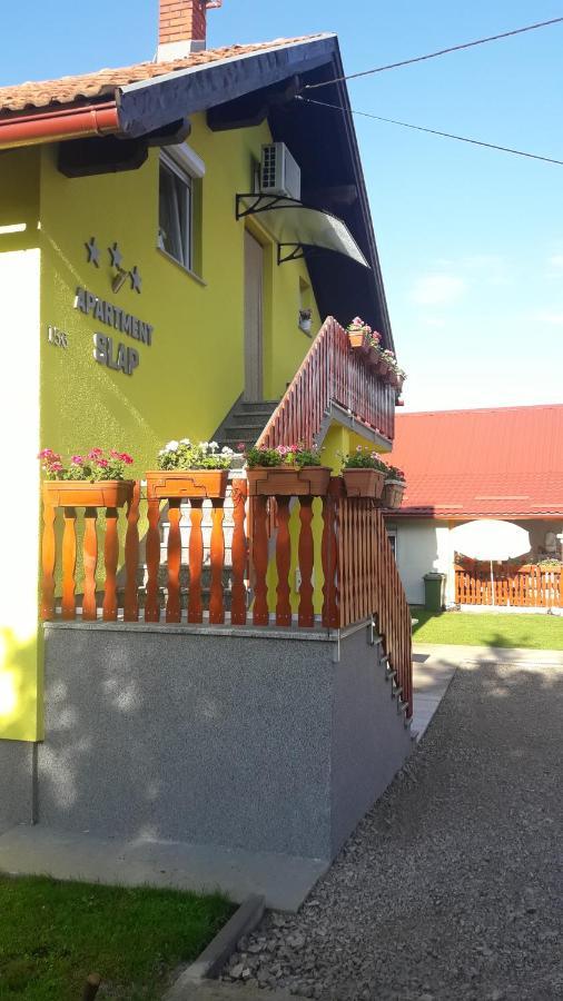 Apartment Slap Rakovica Exterior photo